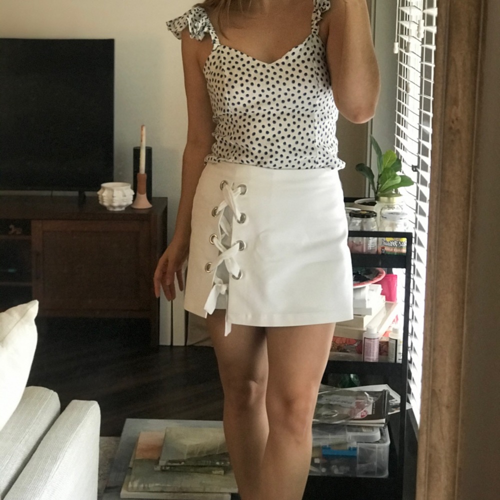 Stradivarius skort white cotton fabric size 8 usa